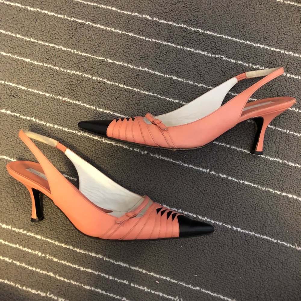 Vintage Via Spiga pink and black pointed pumps